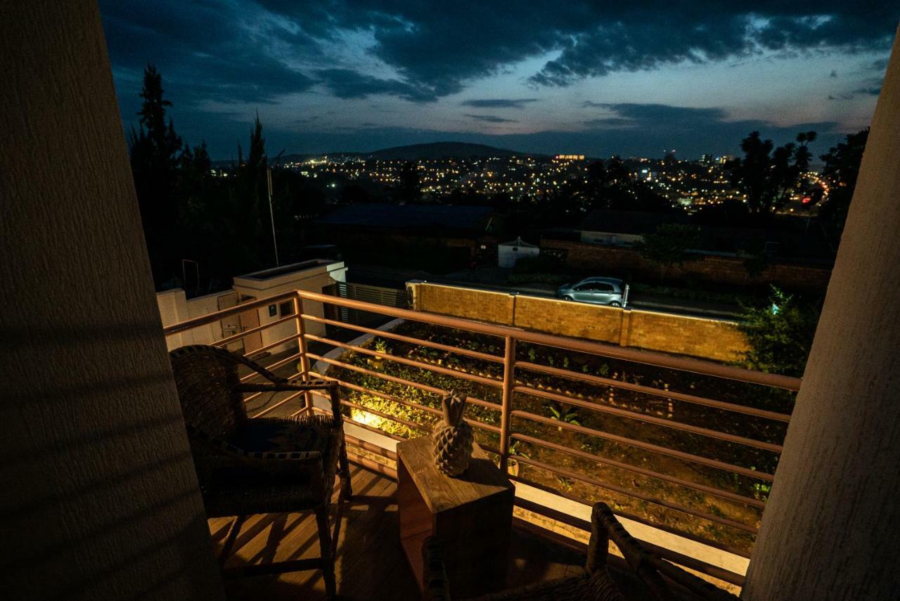 Omx Hotel Kimi Kigali Bagian luar foto
